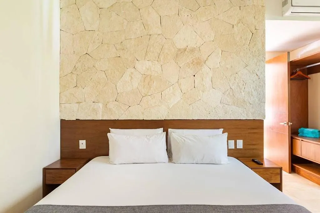 Luxurious Villa At Exclusive Gated Community La Privada Aldea Zama, 5 Bedroom Private Pool & Concierge Service  Tulum